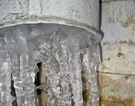 Causes of water resin freeze